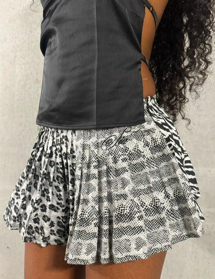 She is Print Skirt